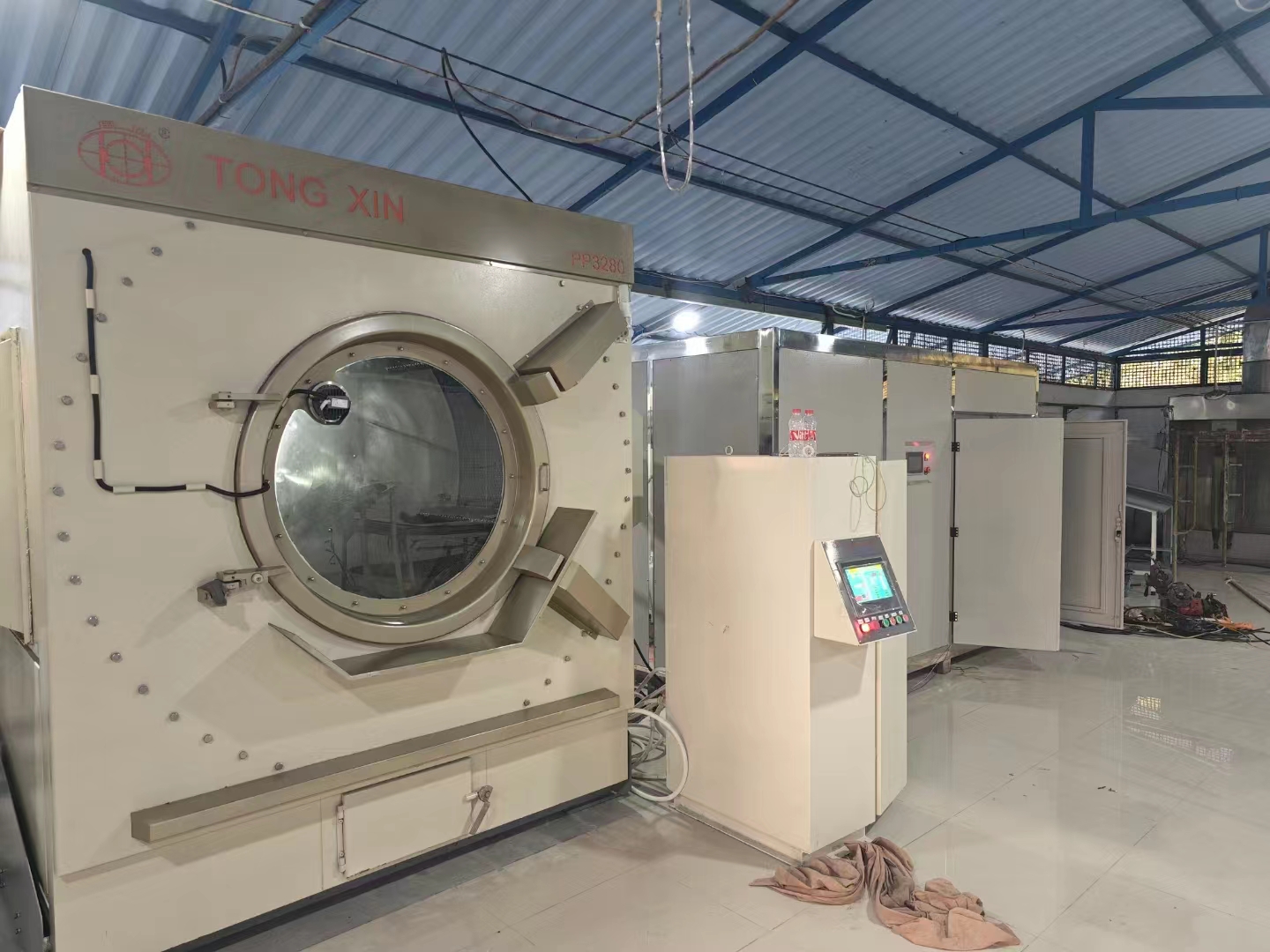 廣州佳環(huán)與同心機(jī)械強(qiáng)強(qiáng)聯(lián)合推出牛仔洗水專(zhuān)用臭氧發(fā)生器